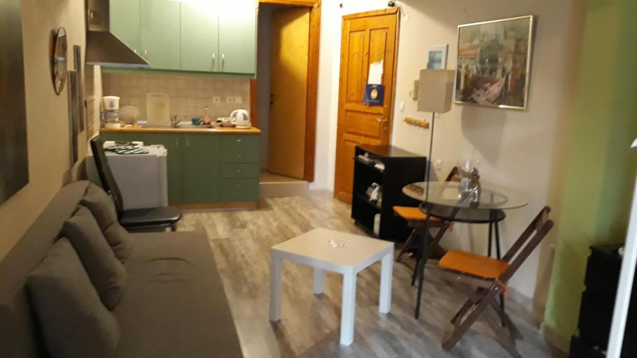 Mini Suite Neighboring The Center Солун Екстериор снимка