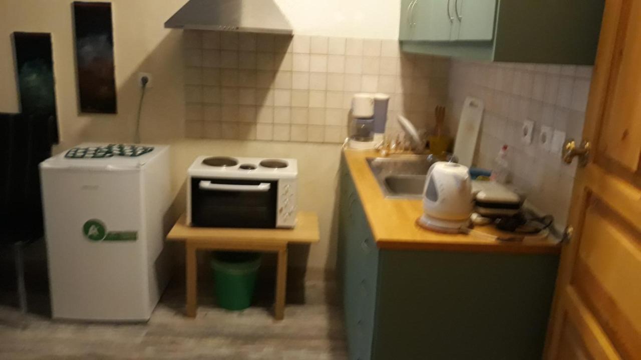 Mini Suite Neighboring The Center Солун Екстериор снимка